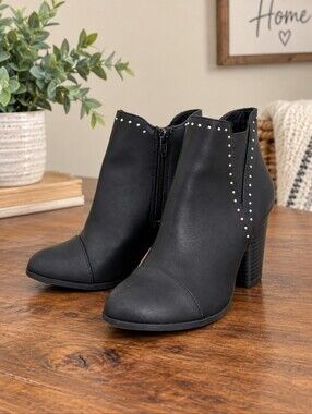 LC Lauren Conrad Women's Black Studded Ankle Boots Size 7